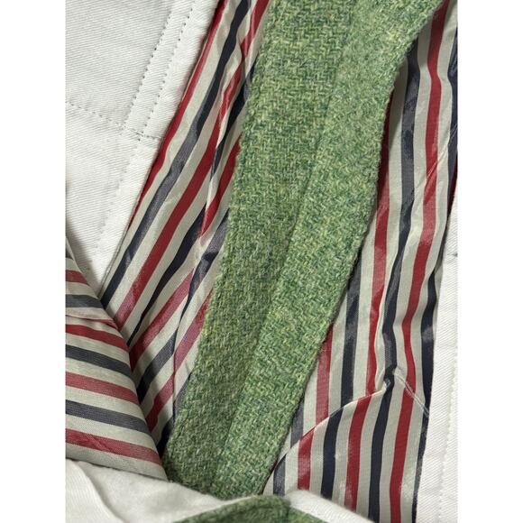 Thom Browne Green Wool Pleated Cuffed Shorts (Size 2) - Picture 5 of 9